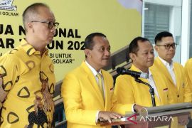 Bahlil yakin posisi menteri Golkar aman sikapi isu "reshuffle"