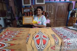 Artikel-Lukisan Khombouw, jejak budaya tetap lestari di Sentani