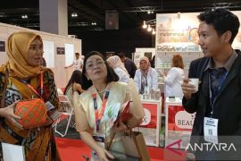 Menyulap sabut kelapa jadi karya bernilai tinggi