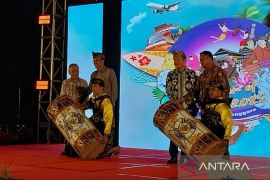 Pemprov NTB luncurkan 58 kalender kegiatan pariwisata selama 2025 di kawasan wisata Senggigi