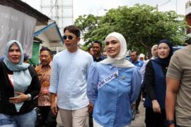 Putri Zulhas bersama Bupati Lampung Selatan terpilih bakal perbaiki penerangan jalan di Lampung Selatan