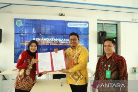 Diskominfosandi HSU gelar penandatanganan fakta integritas dengan pegawai Non ASN