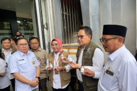 Pemprov Jatim distribusikan bantuan 870.000 dosis vaksin PMK