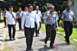 Ditjenpas Maluku tinjau Rupbasan pastikan barang sitaan negara yang disimpan aman