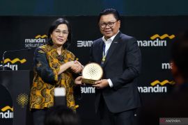 Bank Mandiri targetkan percepatan investasi