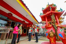 Nippon Paint dukung pengecatan Vihara Sobhita Tridharma Cisauk Tangerang