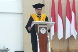 UIN Mataram kukuhkan Prof. Dr. Gazali sebagai guru besar