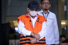 KPK dalami pengadaan barang dan jasa terkait kasus dana PEN Situbondo