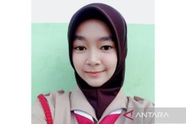 Siswi SMPN 5 Payung Bangka Selatan raih medali emas di OSSN tingkat nasional