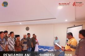 Kantor Pertanahan Pasaman lantik dan ambil sumpah 43 orang ajudikasi PTSL 2025