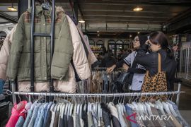 Bazar pakaian bekas Cimahi Thrift Zone