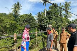 Halida terima usulan pembangunan infrastruktur Desa Burum