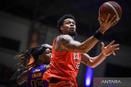 IBL - Pelatih Pelita Jaya sebut anak asuhnya tak boleh kehilangan jati diri