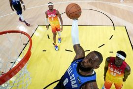 Bucks kalahkan Dallas Mavericks 132-117, Giannis nyaris triple-double