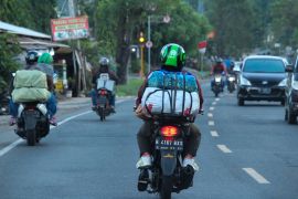 Muatan berlebih dapat mengganggu posisi berkendara bagi pemotor