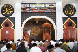 Pj Gubernur Sulsel paparkan program MBG pada peringatan Isra Mi'raj UNM