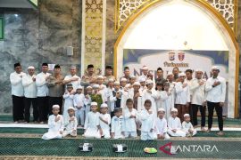 Polda Kalsel gelar peringatan Malam Nisfu Syaban dan doa bersama santri
