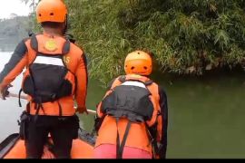 Tim SAR gabungan evakuasi pria  70 tahun hanyut di Sungai Asahan