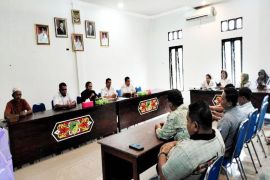 Legislator Barut komitmen perjuangkan aspirasi masyarakat Lemo I