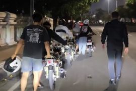 Patroli gabungan Polrestabes Semarang tindak tawuran hingga balap liar saat akhir pekan