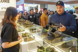 Standardisasi produk olahraga buatan Indonesia penting