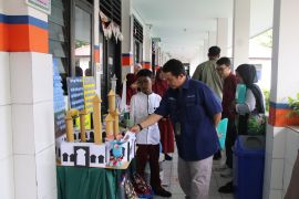 Pelindo fasilitasi lomba hasil karya daur ulang di SD dorong kesadaran lingkungan