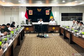 Prabowo ingin harga sembilan bahan pokok stabil