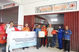 Kota Pontianak salurkan paket bantuan banjir bagi tiga kabupaten