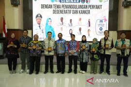 Dinkes HSU gelar seminar Penanggulangan Penyakit Degeneratif dan Kanker