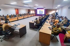 Pemprov Kepri tetapkan jam kerja ASN saat Ramadhan, minimal 32,5 jam per minggu