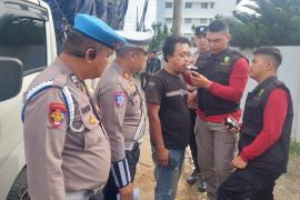 Polda Lampung lakukan pengecekan kesehatan sopir bus dan travel