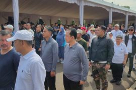 Kenakan baju yang sama, BBS-Jun kompak ikuti gladi bersih jelang pelantikan