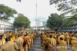 Pemkot Bandung: tak ada pemangkasan tenaga honorer
