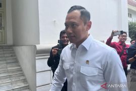 Presiden Prabowo Subianto panggil Menko AHY dan sejumlah menteri bahas infrastruktur