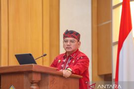 Pj Gubernur: Lindungi Masyarakat Sultra dari Investasi Ilegal dan Pinjol Ilegal