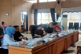 Mediasi DPRD Kalsel upaya penyelesaian persoalan Hotel Aston Banjarmasin berlanjut