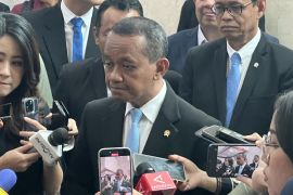 Bahlil: Lahan tambang yang tumpang tindih dikembalikan ke negara