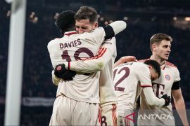 Delapan tim lolos babak 16 besar fase play-off Liga Champions
