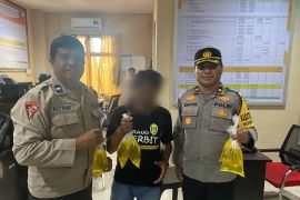 Polda Malut sita 24 kantong minuman keras di Dufa-Dufa Ternate