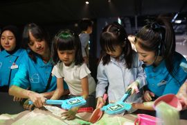 Menghindari kecanduan gadget dengan digital Playground yang sehat