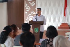 Sekda Bengkayang meminta hemat listrik dan air guna efesiensi anggaran