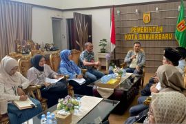 Wali Kota Banjarbaru siapkan hotline  khusus dengarkan curhat siswa