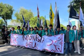 Aksi Indonesia Gelap di Banda Aceh tuntut tolak efisiensi dana otsus