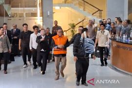 BREAKING NEWS - KPK tahan Sekjen PDI Perjuangan Hasto Kristiyanto