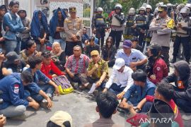 Legislator: Inpres tak berdampak pada pendidikan dan kesehatan di NTB