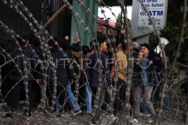 FOTO - Aksi unjuk rasa mahasiswa di Makassar