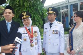 Khofifah harap pelantikan serentak perkuat kekompakan bangun Indonesia