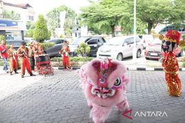 BRI BO Padang Meriahkan Imlek dengan Barongsai dari HBT dan HTT