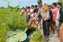 Tukang becak tewas ditabrak kereta api di Sergai, terpental 10 meter