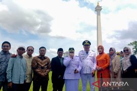 Bupati Situbondo berkomitmen jadi pelayan masyarakat yang baik